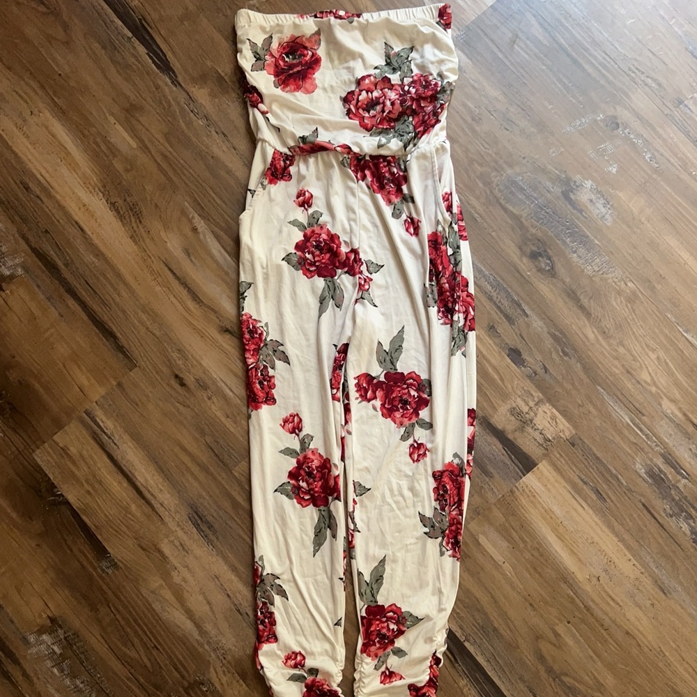 womens jumpsuit. SIZE small